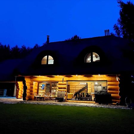 Saski Zakatek, Wakacje W Bajkowym Domku!!! Mazury, Sauna, Jezioro, Pomost, Sasek Maly Экстерьер фото